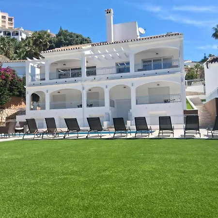 Luxury With Private Pool Villa *